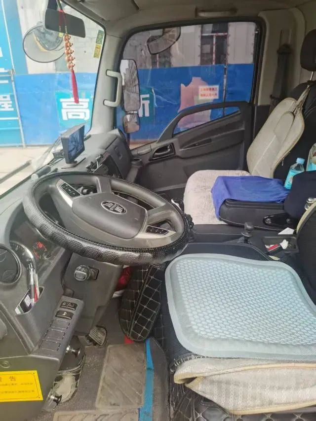 2019 FAW Liberation T90 1.5L 112HP L4 5MT,autocango,china used car exporter,china ev exporter,chinese used car exporter,chinese used ev exporter