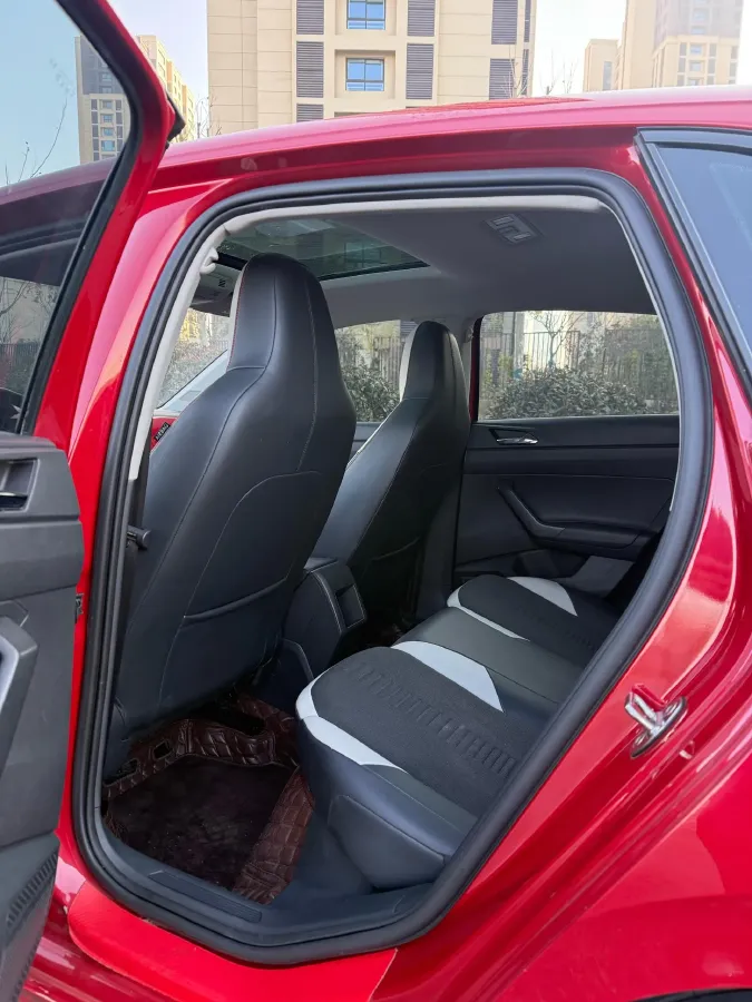 2021 DongFeng Aeolus AX7 1.6T 170HP L4 6AT,autocango,china used car exporter,china ev exporter,chinese used car exporter,chinese used ev exporter