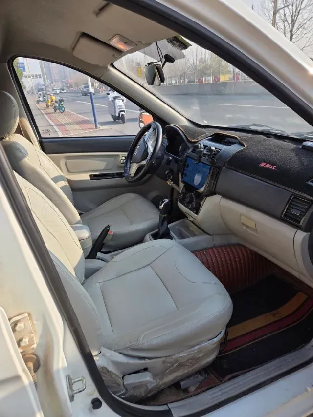 2015 BAIC ChangHe M50S 1.4L 99HP L4 5MT,autocango,china used car exporter,china ev exporter,chinese used car exporter,chinese used ev exporter