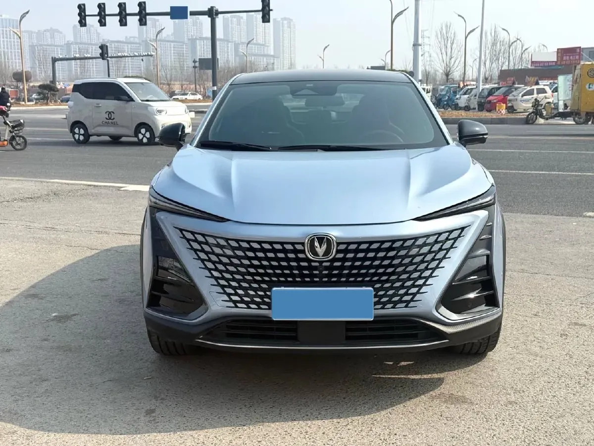 2022 ChangAn UNI-T 1.5T 188HP L4 7DCT,autocango,china used car exporter,china ev exporter,chinese used car exporter,chinese used ev exporter
