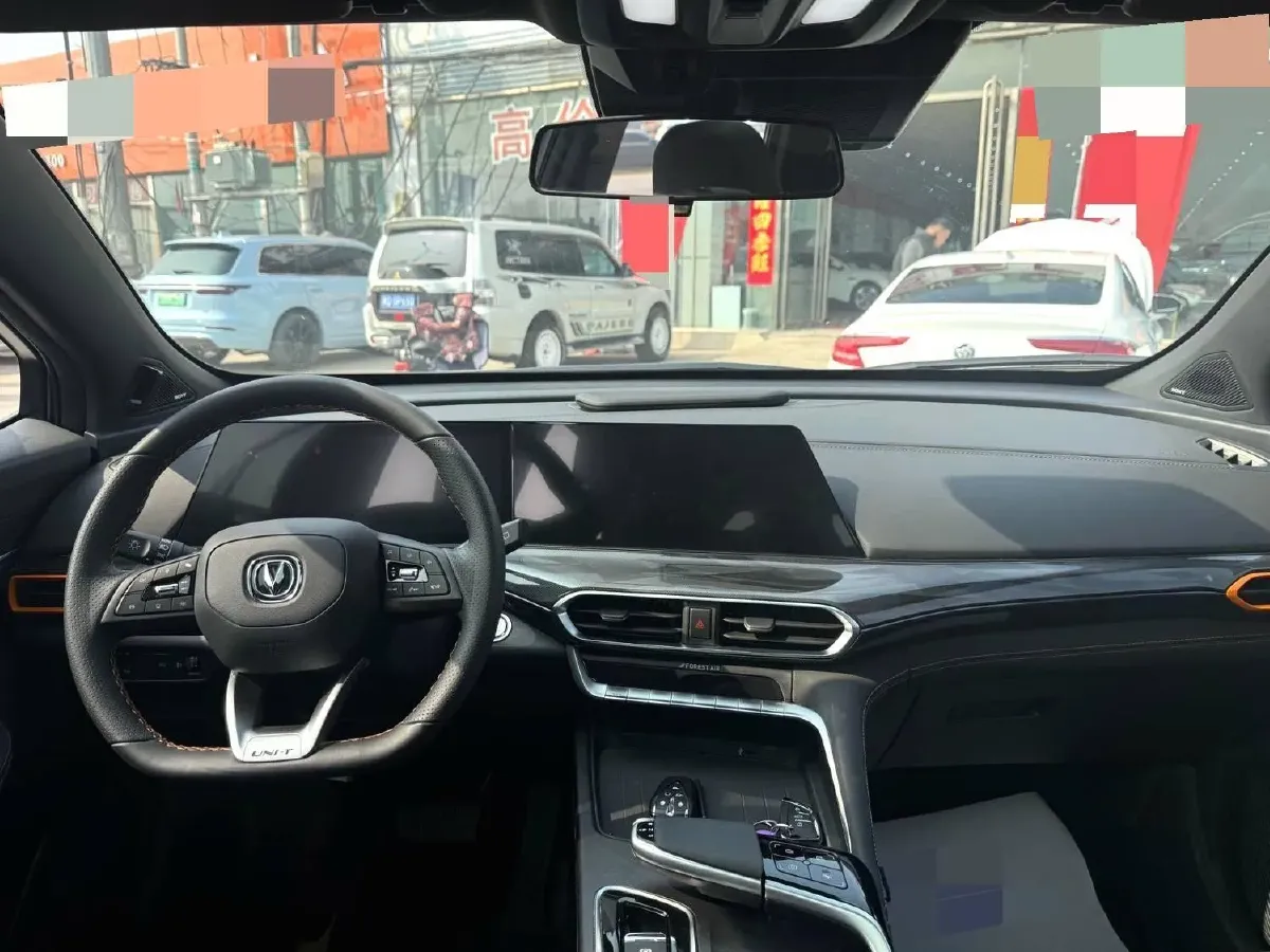 2022 ChangAn UNI-T 1.5T 188HP L4 7DCT,autocango,china used car exporter,china ev exporter,chinese used car exporter,chinese used ev exporter