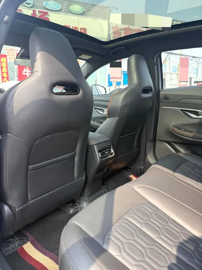 2022 ChangAn UNI-T 1.5T 188HP L4 7DCT,autocango,china used car exporter,china ev exporter,chinese used car exporter,chinese used ev exporter