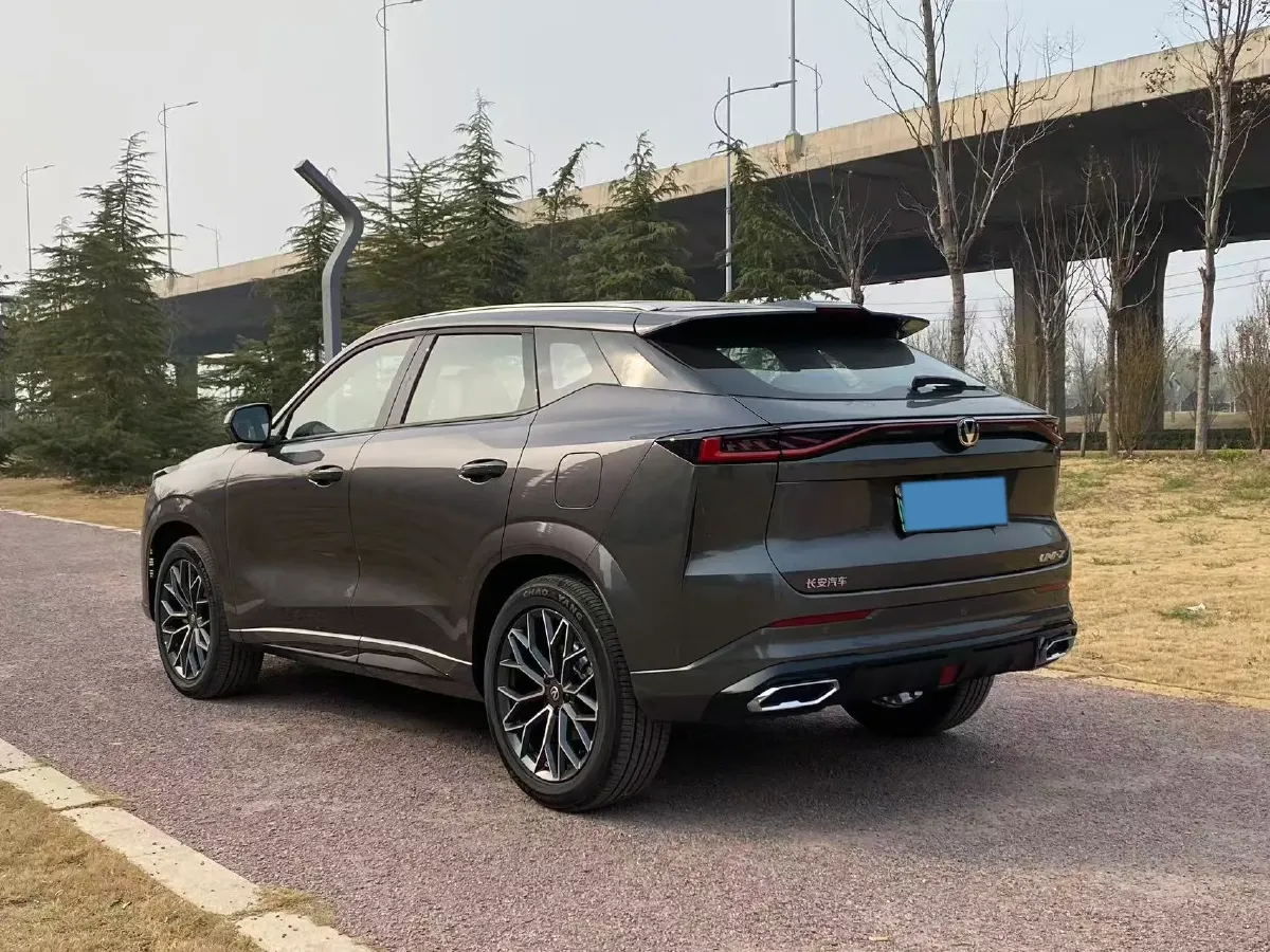 2025 ChangAn UNI-Z 1.5L 98HP L4 E-CVT PHEV,autocango,china used car exporter,china ev exporter,chinese used car exporter,chinese used ev exporter