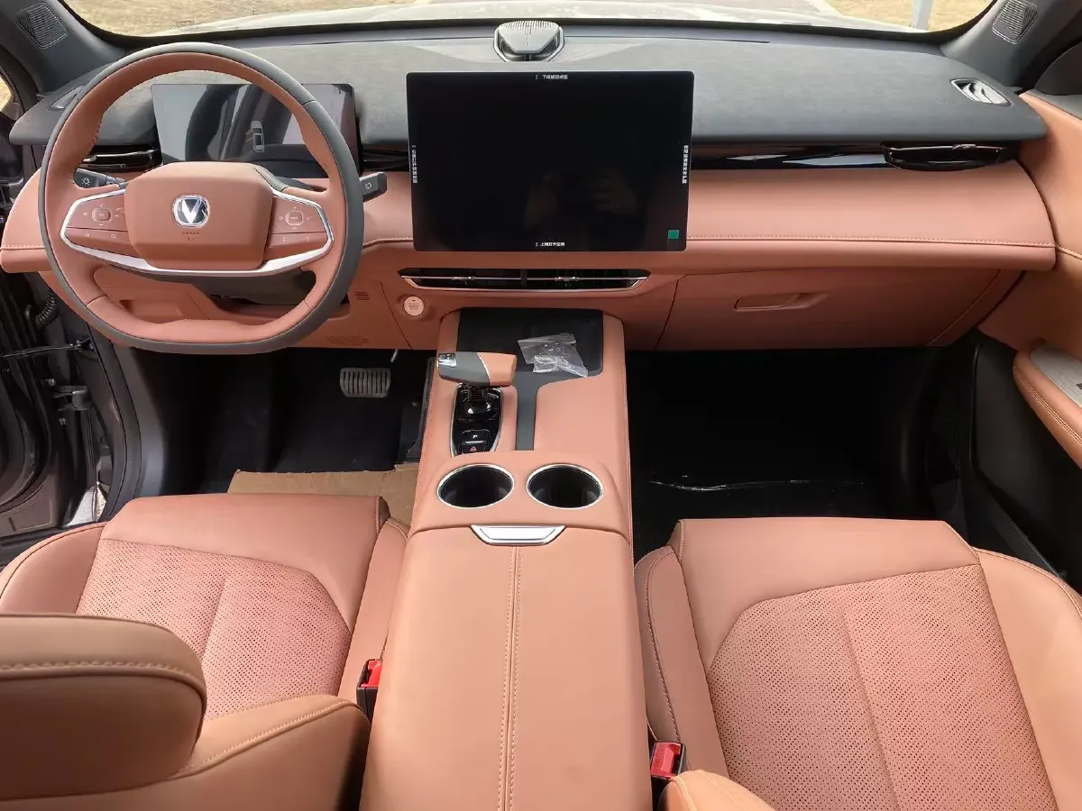 2025 ChangAn UNI-Z 1.5L 98HP L4 E-CVT PHEV,autocango,china used car exporter,china ev exporter,chinese used car exporter,chinese used ev exporter