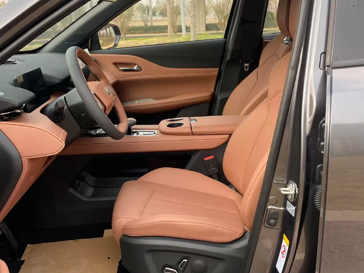 2025 ChangAn UNI-Z 1.5L 98HP L4 E-CVT PHEV,autocango,china used car exporter,china ev exporter,chinese used car exporter,chinese used ev exporter