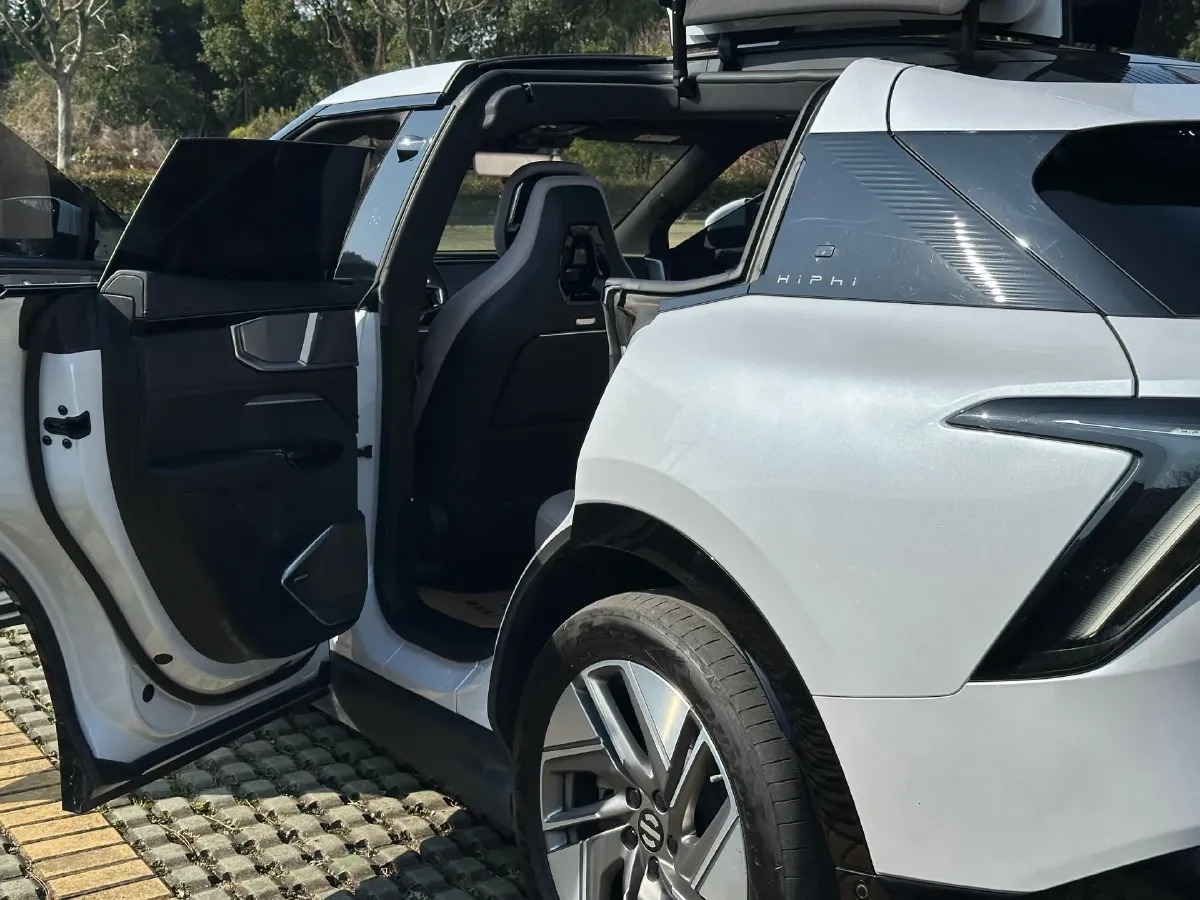 2023 HiPhi Y BEV 115KWH,autocango,china used car exporter,china ev exporter,chinese used car exporter,chinese used ev exporter