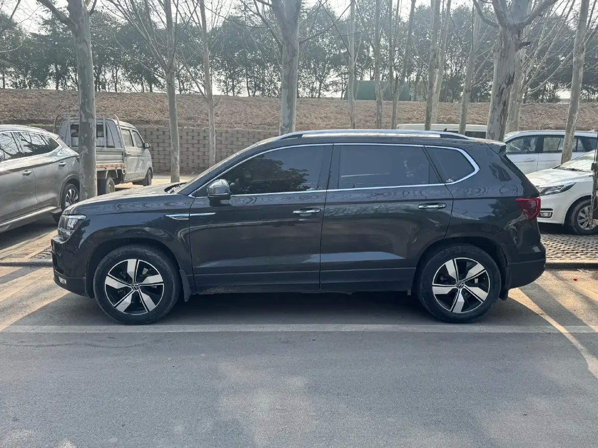 2022 Ford Transit 2.0T 202HP L4 6AT,autocango,china used car exporter,china ev exporter,chinese used car exporter,chinese used ev exporter