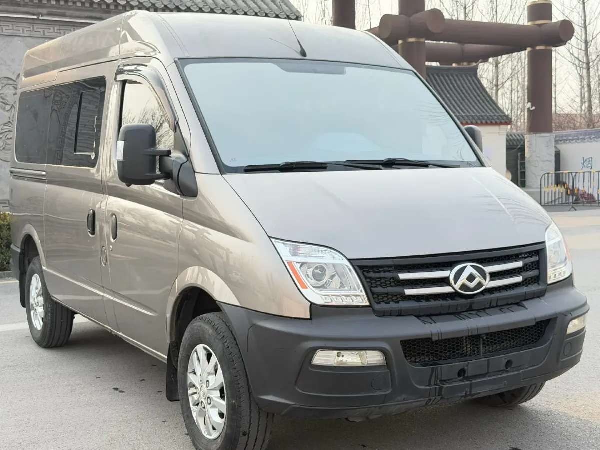 2021 MAXUS XinTu V80 2.0T 127HP L4 6MT,autocango,china used car exporter,china ev exporter,chinese used car exporter,chinese used ev exporter