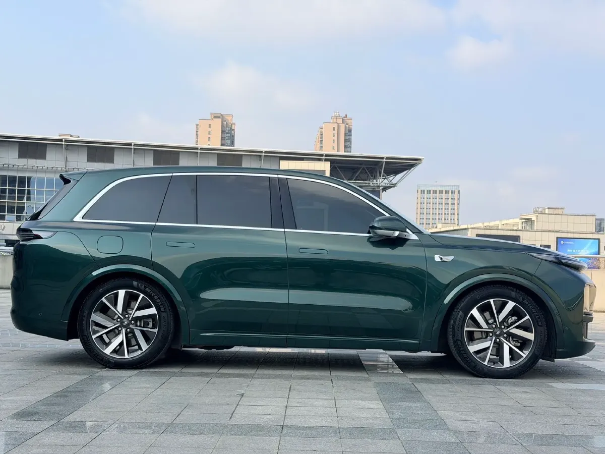 2023 Li L8 Range Extended 154HP REEV 40.9KWH,autocango,china used car exporter,china ev exporter,chinese used car exporter,chinese used ev exporter