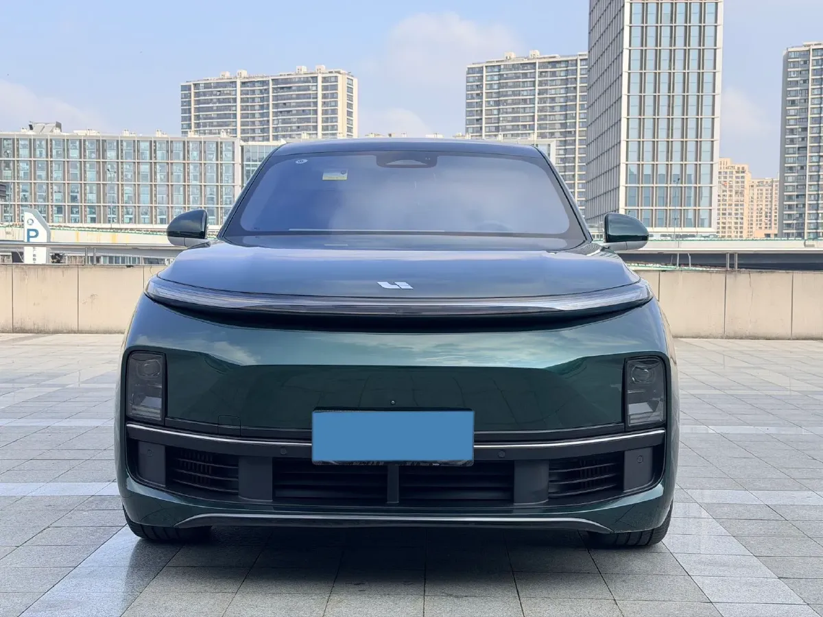 2023 Li L8 Range Extended 154HP REEV 40.9KWH,autocango,china used car exporter,china ev exporter,chinese used car exporter,chinese used ev exporter