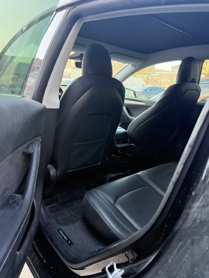 2022 Tesla Model Y BEV 60KWH,autocango,china used car exporter,china ev exporter,chinese used car exporter,chinese used ev exporter