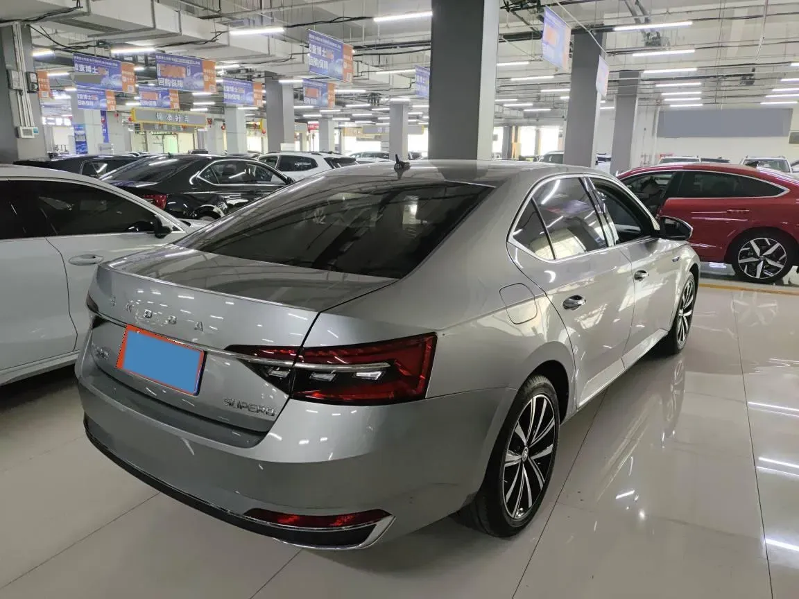 2023 Skoda Superb 1.4T 150HP L4 7DCT,autocango,china used car exporter,china ev exporter,chinese used car exporter,chinese used ev exporter
