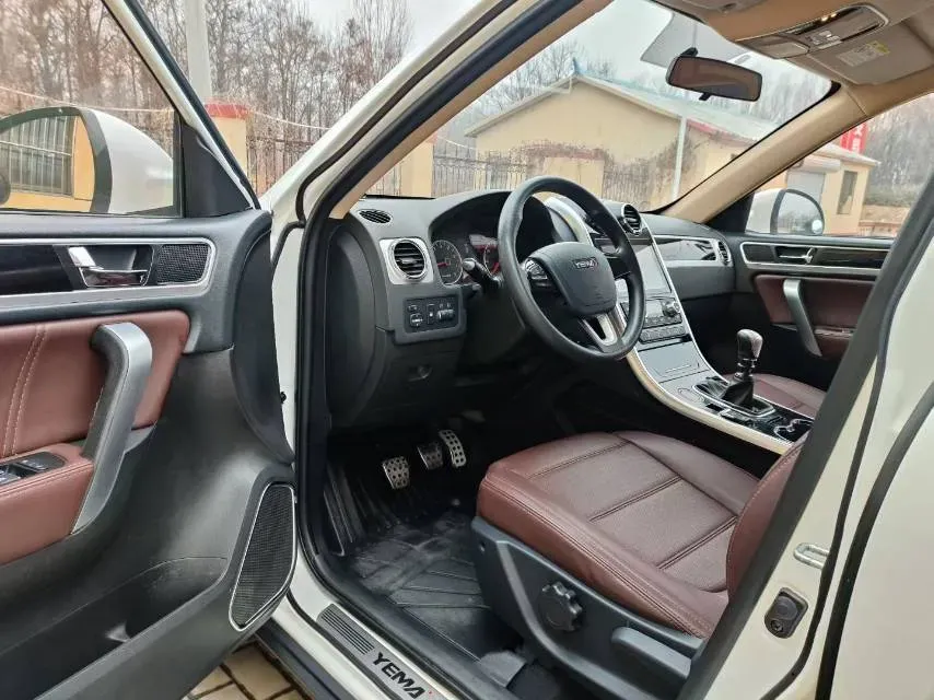 2017 Yema T70 1.5T 156HP L4 5MT,autocango,china used car exporter,china ev exporter,chinese used car exporter,chinese used ev exporter