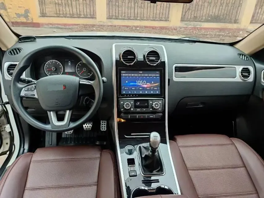 2017 Yema T70 1.5T 156HP L4 5MT,autocango,china used car exporter,china ev exporter,chinese used car exporter,chinese used ev exporter