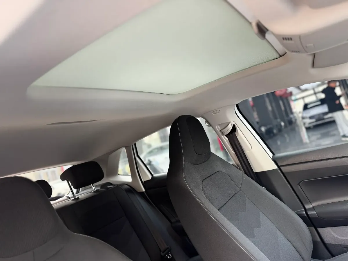 2023 Volkswagen Polo 1.5L 110HP L4 6AT,autocango,china used car exporter,china ev exporter,chinese used car exporter,chinese used ev exporter