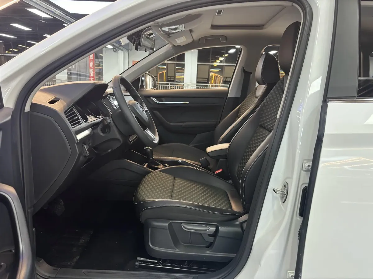 2020 Skoda Kamiq 1.5L 112HP L4 6AT,autocango,china used car exporter,china ev exporter,chinese used car exporter,chinese used ev exporter