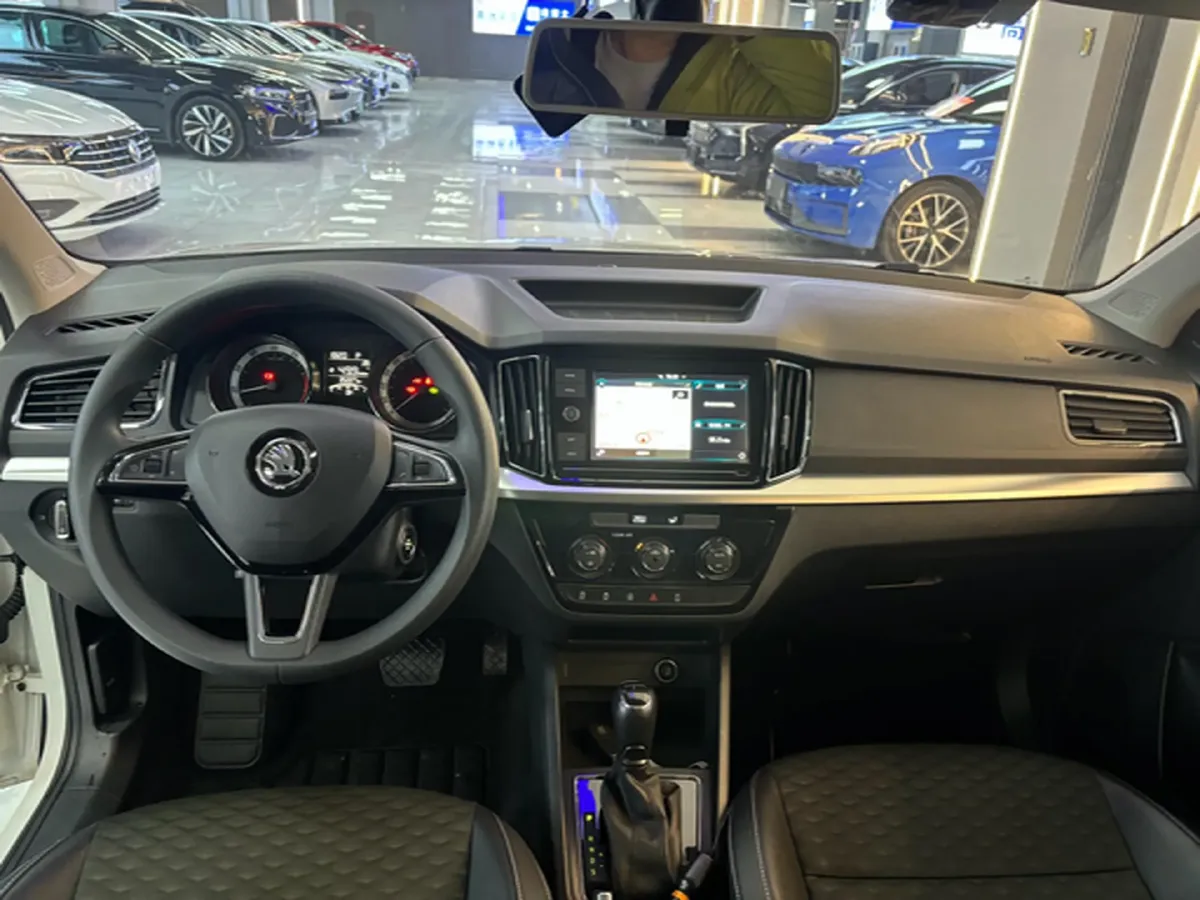 2020 Skoda Kamiq 1.5L 112HP L4 6AT,autocango,china used car exporter,china ev exporter,chinese used car exporter,chinese used ev exporter