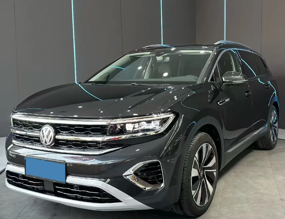 2024 Volkswagen Talagon 2.0T 220HP L4 7DCT,autocango,china used car exporter,china ev exporter,chinese used car exporter,chinese used ev exporter