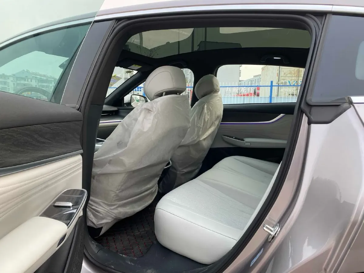 2025 ChangAn QiYuan A07 REEV 98HP REEV 28.4KWH,autocango,china used car exporter,china ev exporter,chinese used car exporter,chinese used ev exporter