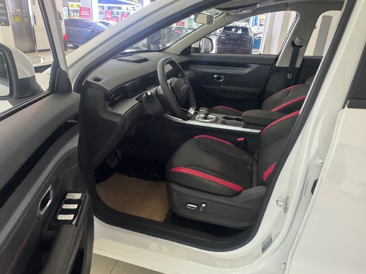 2025 Jetour DASHING 1.5T 156HP L4 6DCT,autocango,china used car exporter,china ev exporter,chinese used car exporter,chinese used ev exporter