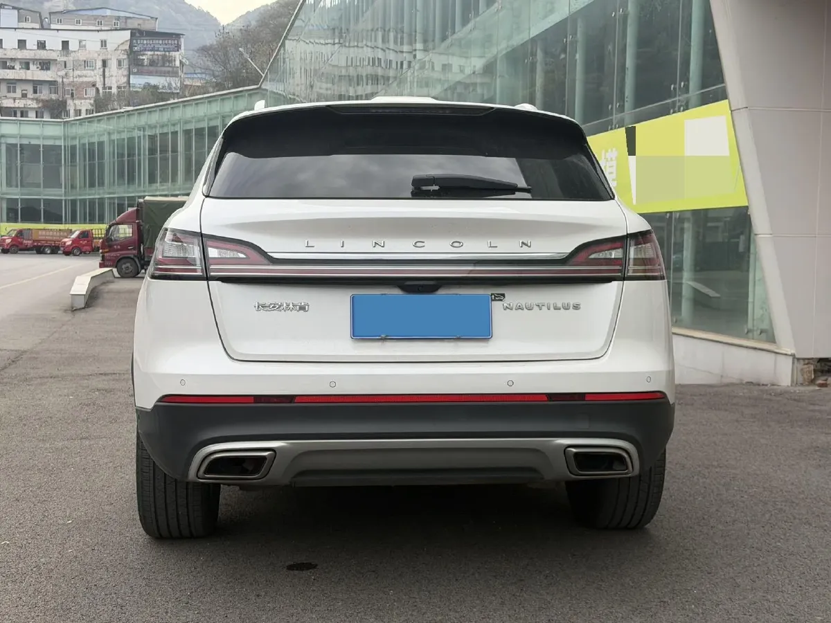 2021 Lincoln Nautilus 2.0T 245HP L4 8AT,autocango,china used car exporter,china ev exporter,chinese used car exporter,chinese used ev exporter