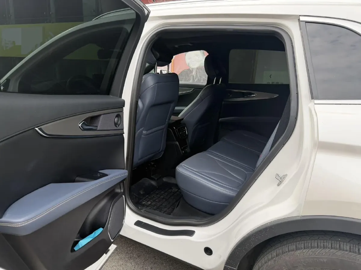 2021 Lincoln Nautilus 2.0T 245HP L4 8AT,autocango,china used car exporter,china ev exporter,chinese used car exporter,chinese used ev exporter