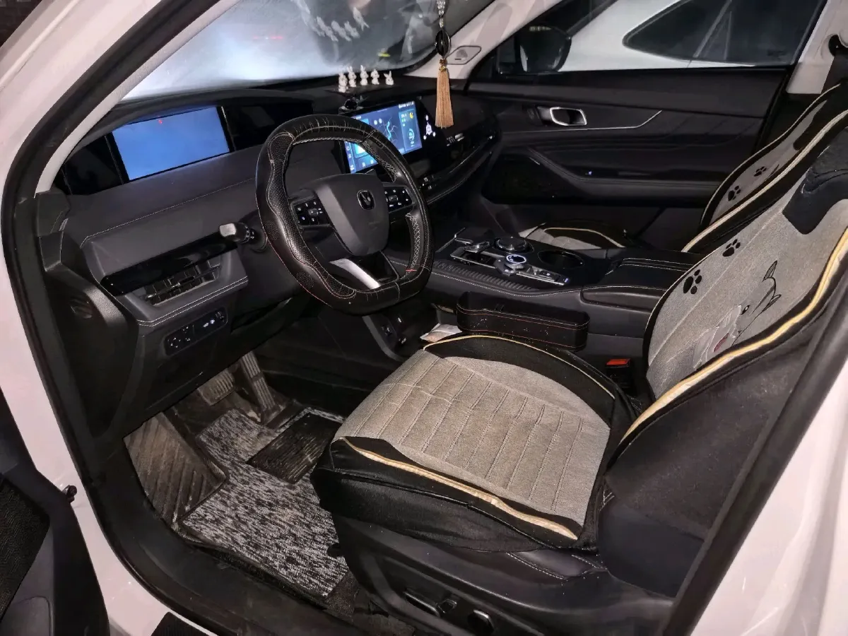 2023 ChangAn UNI-K 2.0T 233HP L4 8AT,autocango,china used car exporter,china ev exporter,chinese used car exporter,chinese used ev exporter