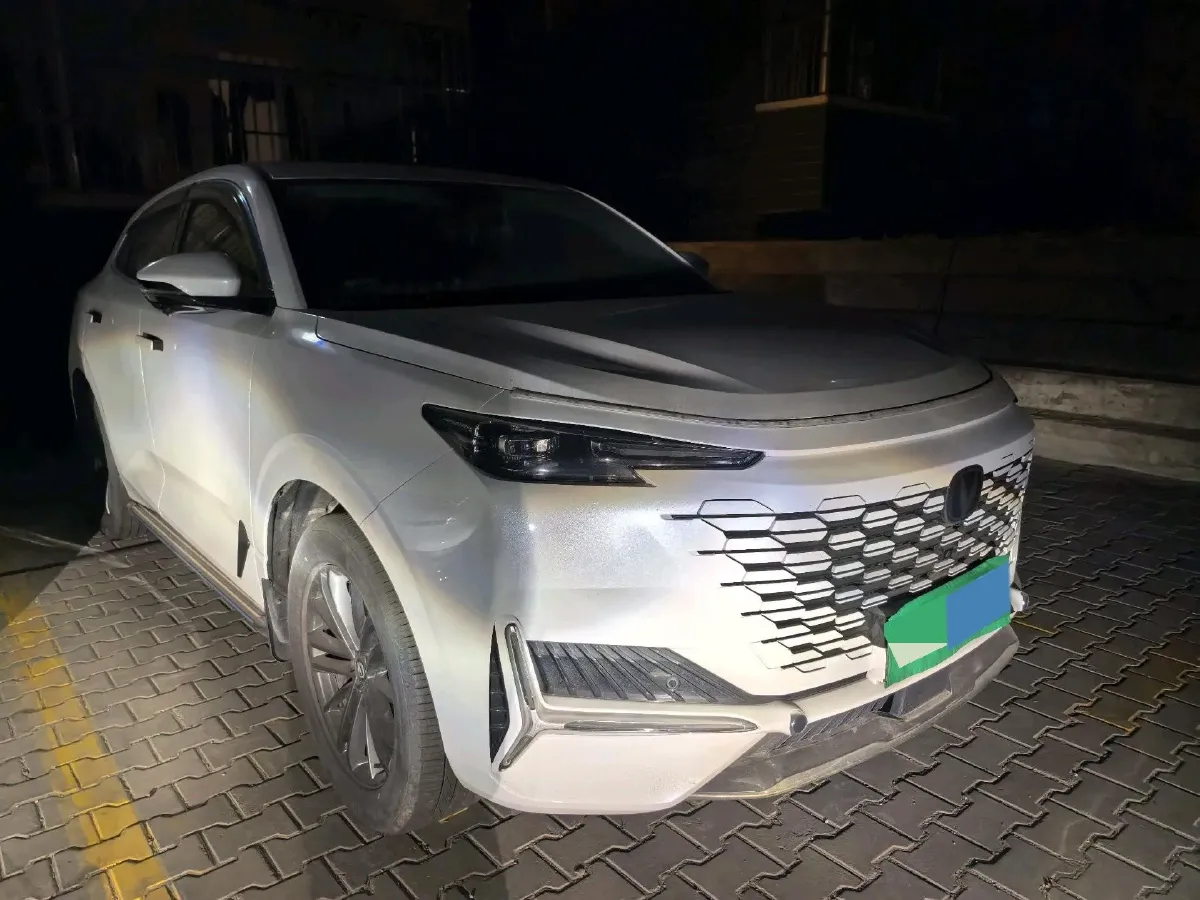 2023 ChangAn UNI-K 2.0T 233HP L4 8AT,autocango,china used car exporter,china ev exporter,chinese used car exporter,chinese used ev exporter