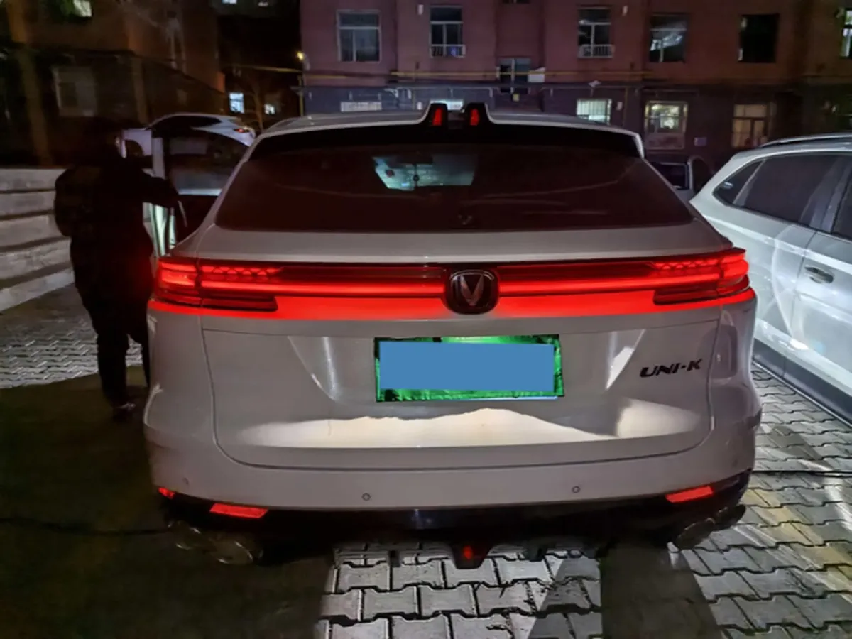 2023 ChangAn UNI-K 2.0T 233HP L4 8AT,autocango,china used car exporter,china ev exporter,chinese used car exporter,chinese used ev exporter