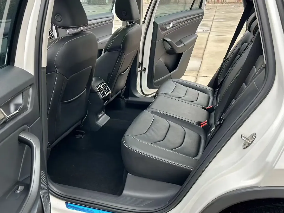 2020 Skoda Kodiak 2.0T 186HP L4 7DCT,autocango,china used car exporter,china ev exporter,chinese used car exporter,chinese used ev exporter