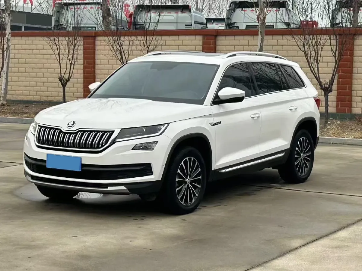 2020 Skoda Kodiak 2.0T 186HP L4 7DCT,autocango,china used car exporter,china ev exporter,chinese used car exporter,chinese used ev exporter