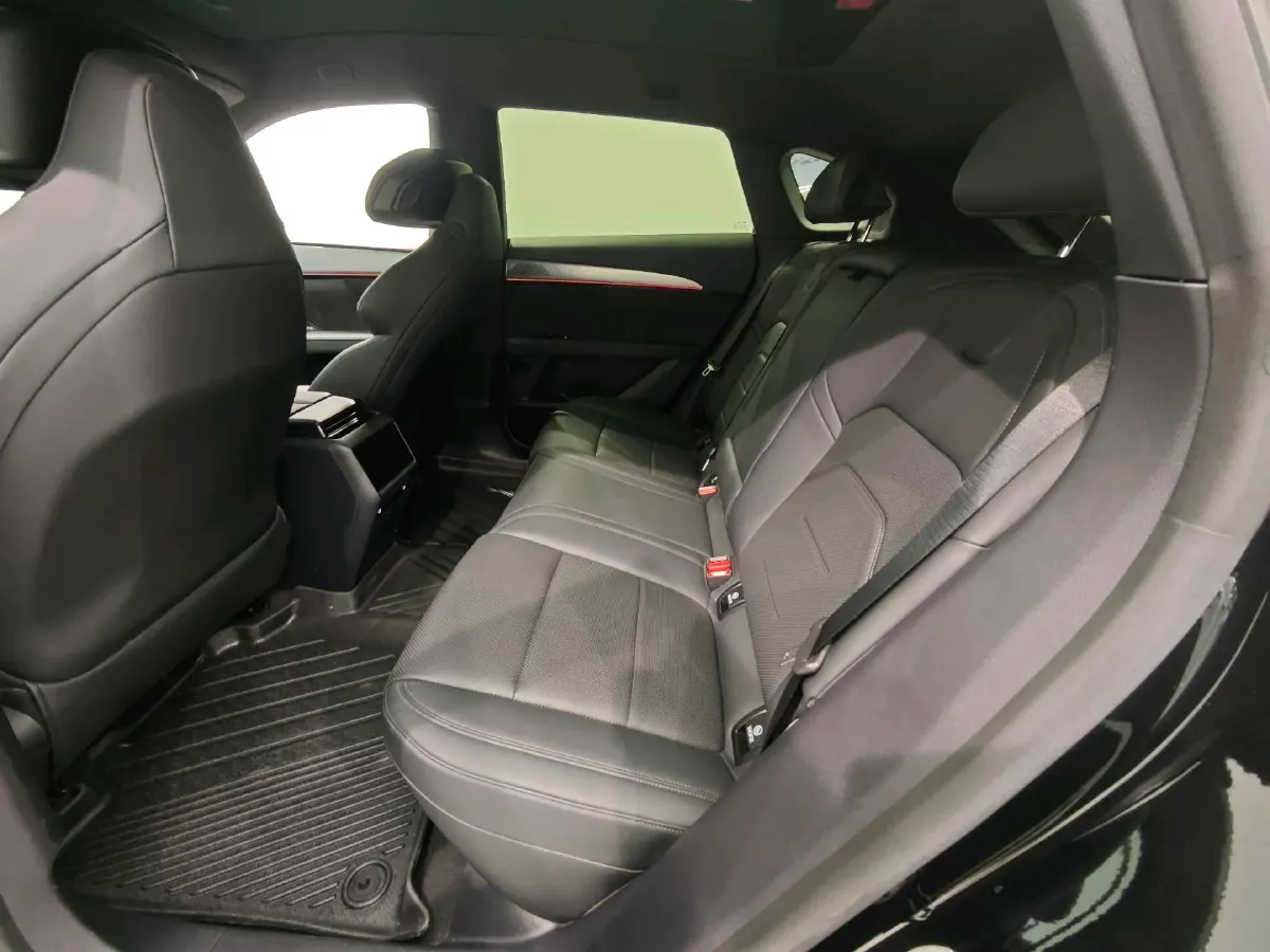 2023 Honda CR-V 2.0L 150HP L4 E-CVT PHEV 17.7KWH,autocango,china used car exporter,china ev exporter,chinese used car exporter,chinese used ev exporter