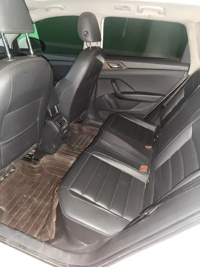 2019 MINI MINI 1.5T 102HP L3 7DCT,autocango,china used car exporter,china ev exporter,chinese used car exporter,chinese used ev exporter