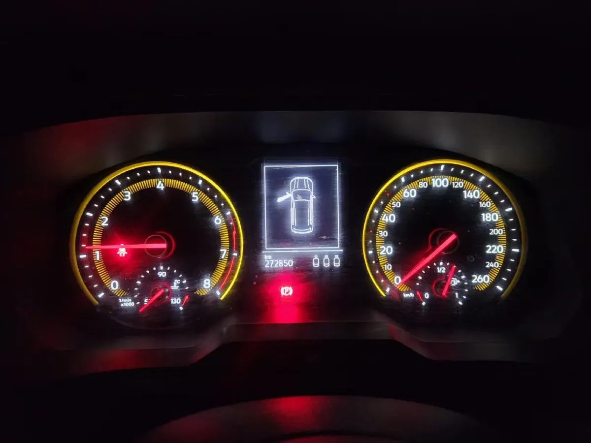 2019 MINI MINI 1.5T 102HP L3 7DCT,autocango,china used car exporter,china ev exporter,chinese used car exporter,chinese used ev exporter