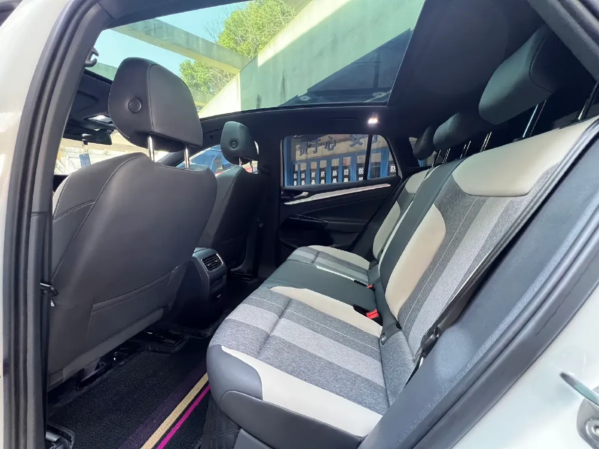 2024 Volkswagen ID.4 Crozz BEV 55.7KWH,autocango,china used car exporter,china ev exporter,chinese used car exporter,chinese used ev exporter