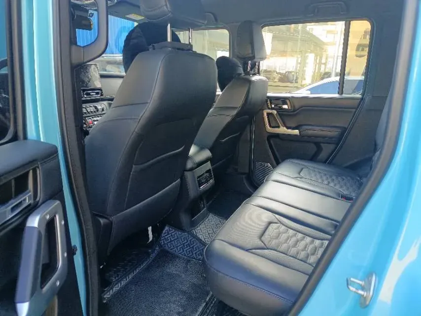 2025 212 212 T01 2.0T 252HP L4 8AT,autocango,china used car exporter,china ev exporter,chinese used car exporter,chinese used ev exporter