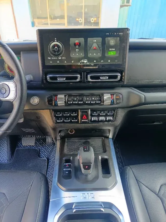 2025 212 212 T01 2.0T 252HP L4 8AT,autocango,china used car exporter,china ev exporter,chinese used car exporter,chinese used ev exporter