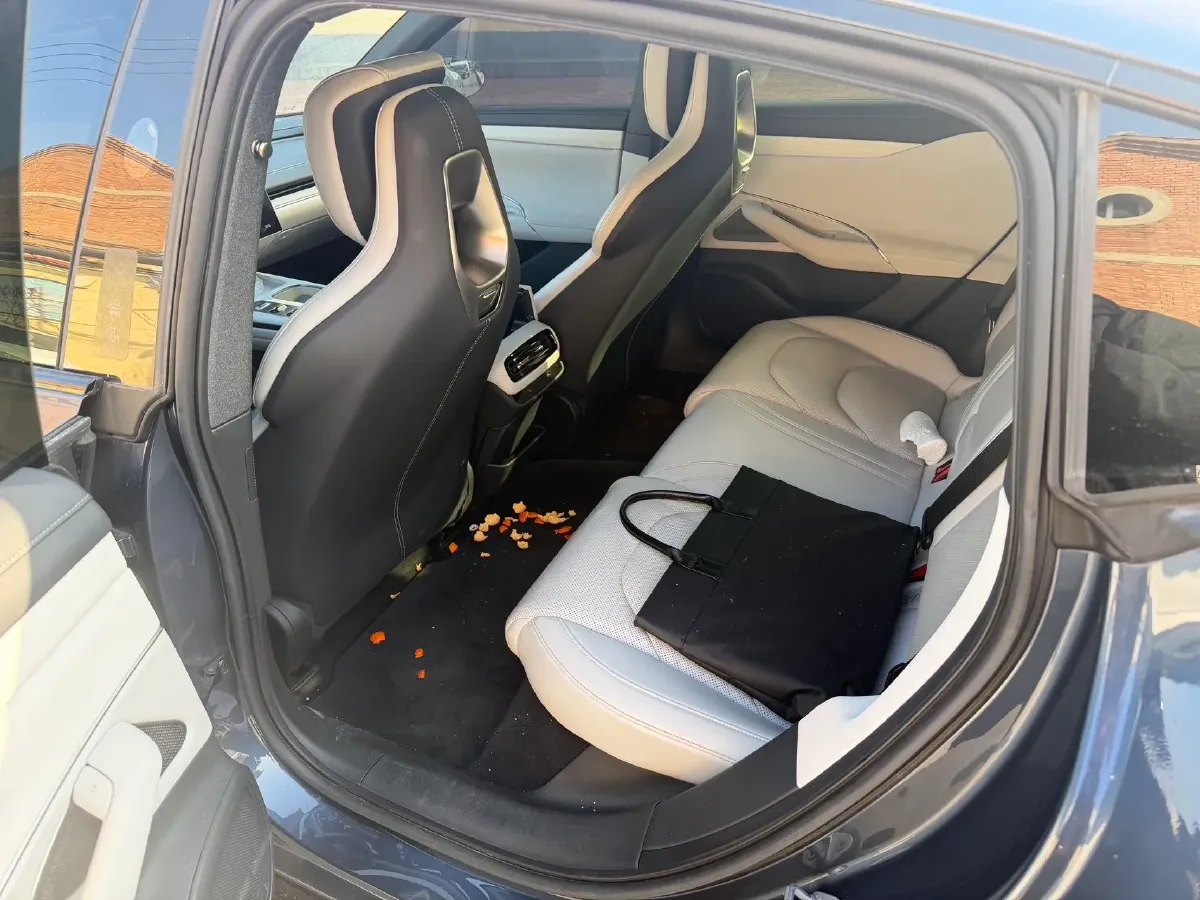 2024 MI SU7 BEV 73.6KWH,autocango,china used car exporter,china ev exporter,chinese used car exporter,chinese used ev exporter