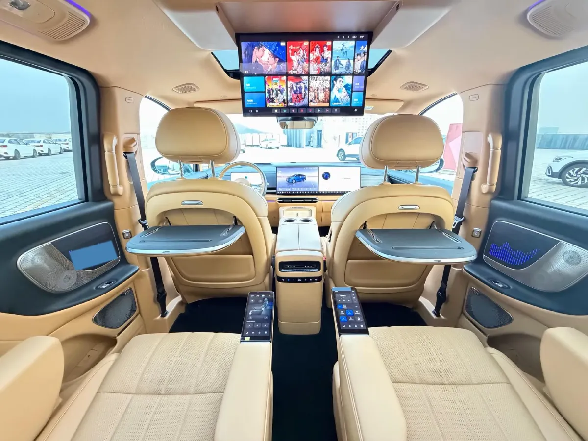 2026 Voyah Dream 1.5T 150HP L4 PHEV,autocango,china used car exporter,china ev exporter,chinese used car exporter,chinese used ev exporter