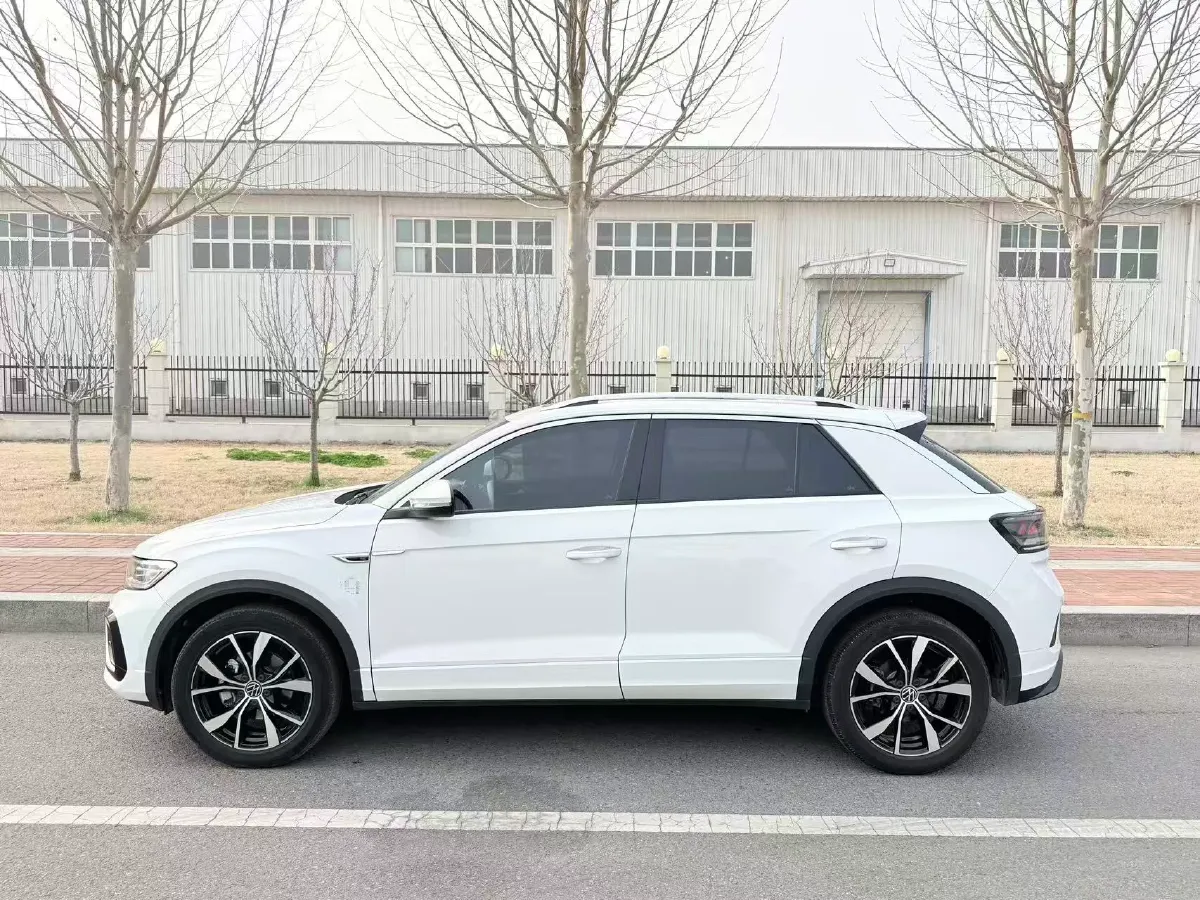 2023 Volkswagen T-Roc 1.5T 160HP L4 7DCT,autocango,china used car exporter,china ev exporter,chinese used car exporter,chinese used ev exporter