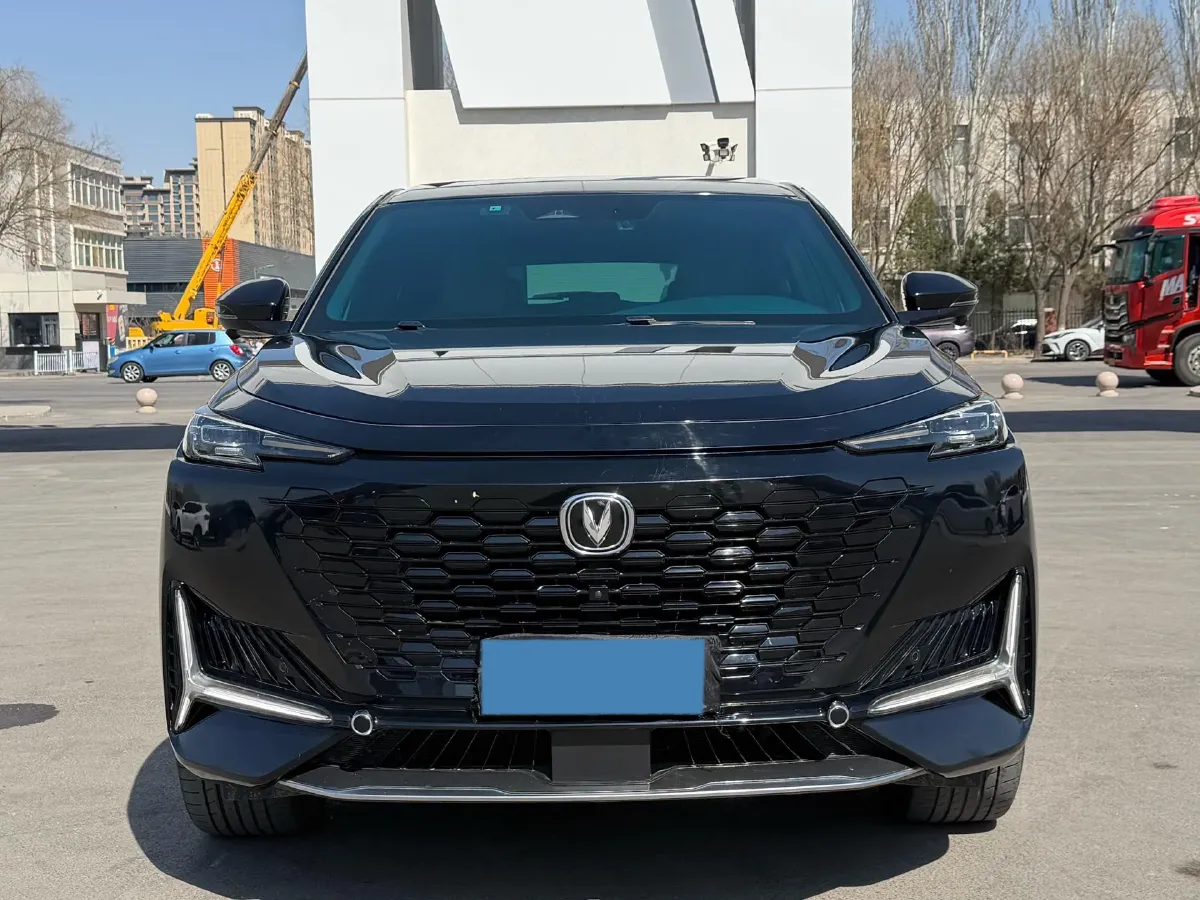 2021 ChangAn UNI-K 2.0T 233HP L4 8AT,autocango,china used car exporter,china ev exporter,chinese used car exporter,chinese used ev exporter