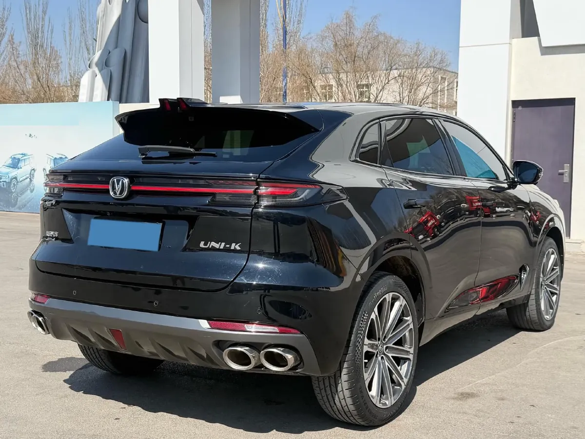 2021 ChangAn UNI-K 2.0T 233HP L4 8AT,autocango,china used car exporter,china ev exporter,chinese used car exporter,chinese used ev exporter