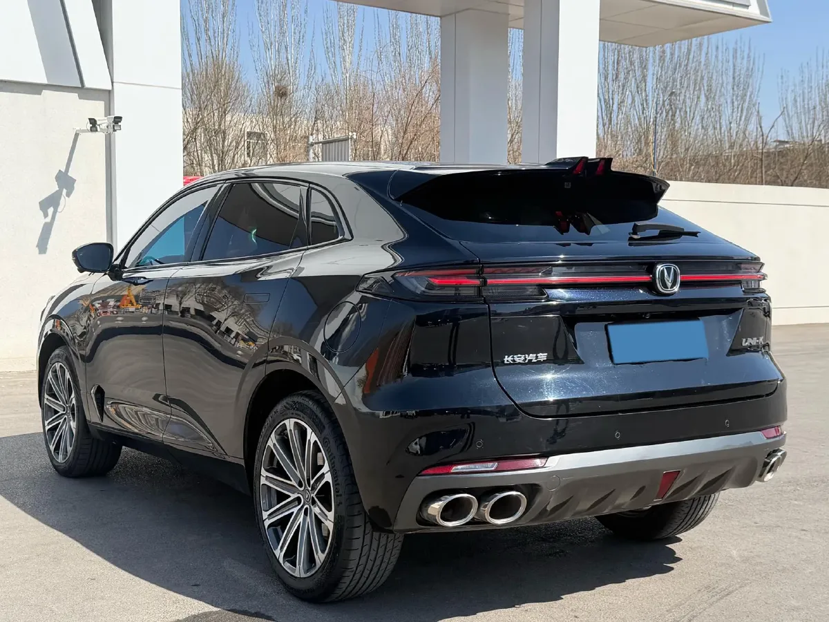 2021 ChangAn UNI-K 2.0T 233HP L4 8AT,autocango,china used car exporter,china ev exporter,chinese used car exporter,chinese used ev exporter