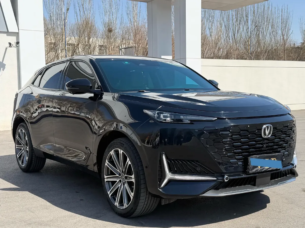 2021 ChangAn UNI-K 2.0T 233HP L4 8AT,autocango,china used car exporter,china ev exporter,chinese used car exporter,chinese used ev exporter