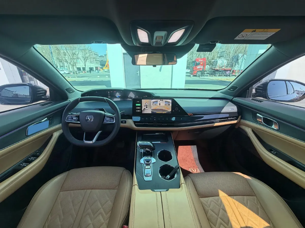 2021 ChangAn UNI-K 2.0T 233HP L4 8AT,autocango,china used car exporter,china ev exporter,chinese used car exporter,chinese used ev exporter