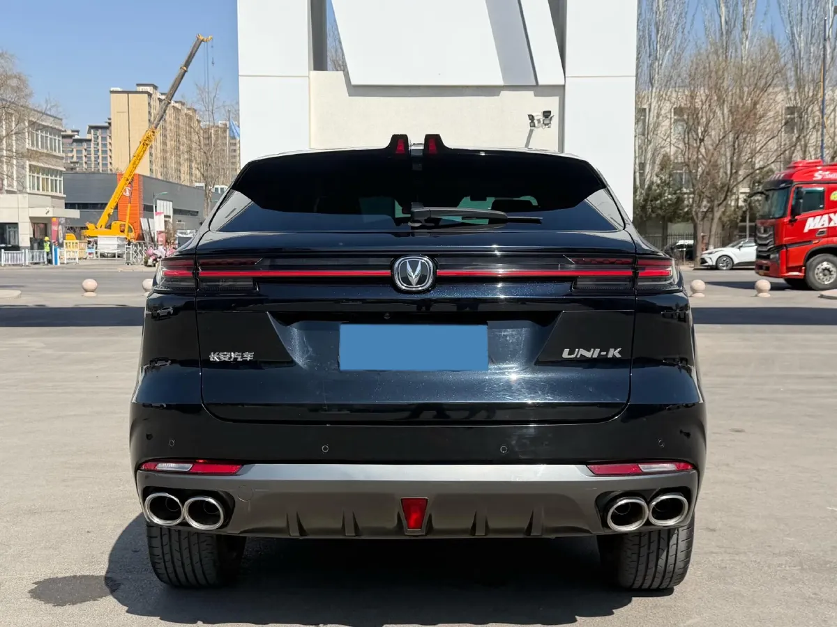 2021 ChangAn UNI-K 2.0T 233HP L4 8AT,autocango,china used car exporter,china ev exporter,chinese used car exporter,chinese used ev exporter