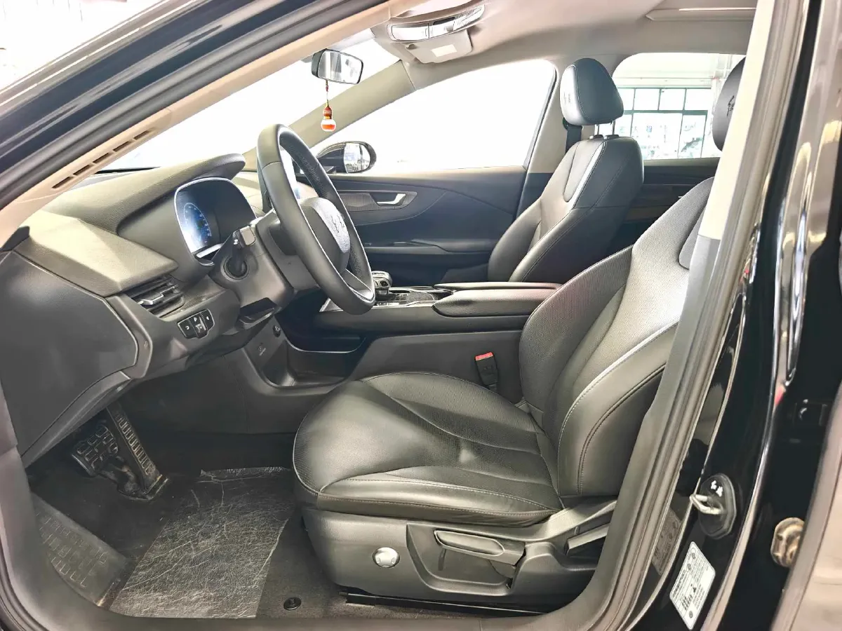 2021 HongQi E-QM5 BEV 54KWH,autocango,china used car exporter,china ev exporter,chinese used car exporter,chinese used ev exporter