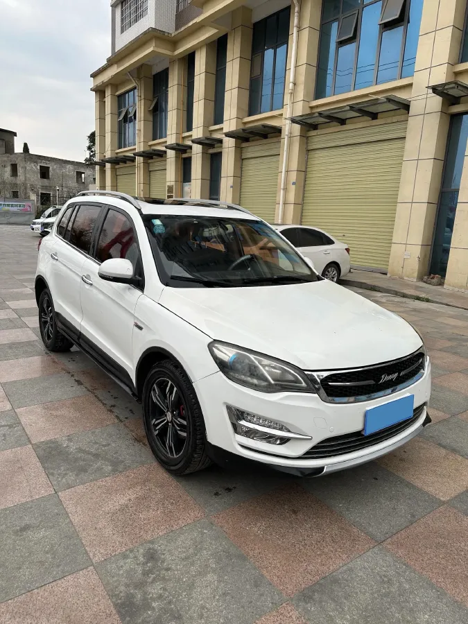 2017 Zotye Damy X5 1.5T 150HP L4 5MT,autocango,china used car exporter,china ev exporter,chinese used car exporter,chinese used ev exporter
