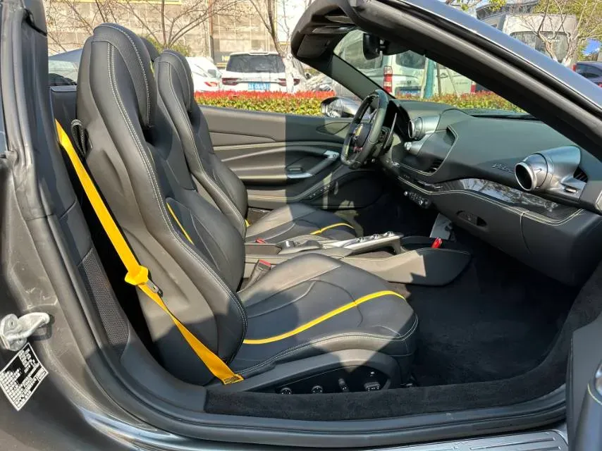 2020 Ferrari F8 3.9T 720HP V8 7DCT,autocango,china used car exporter,china ev exporter,chinese used car exporter,chinese used ev exporter