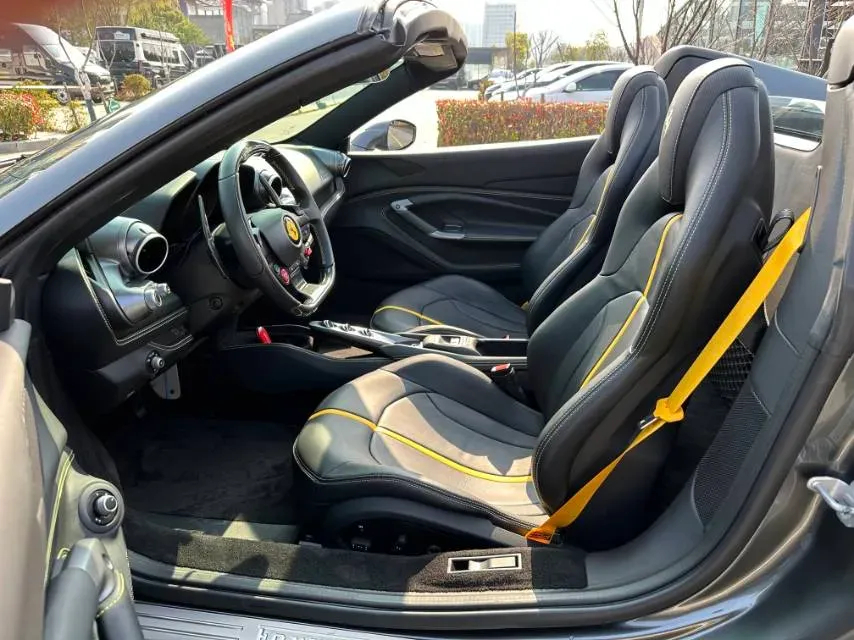 2020 Ferrari F8 3.9T 720HP V8 7DCT,autocango,china used car exporter,china ev exporter,chinese used car exporter,chinese used ev exporter